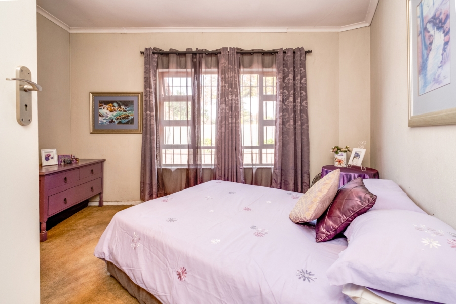 4 Bedroom Property for Sale in Woodmead Gauteng