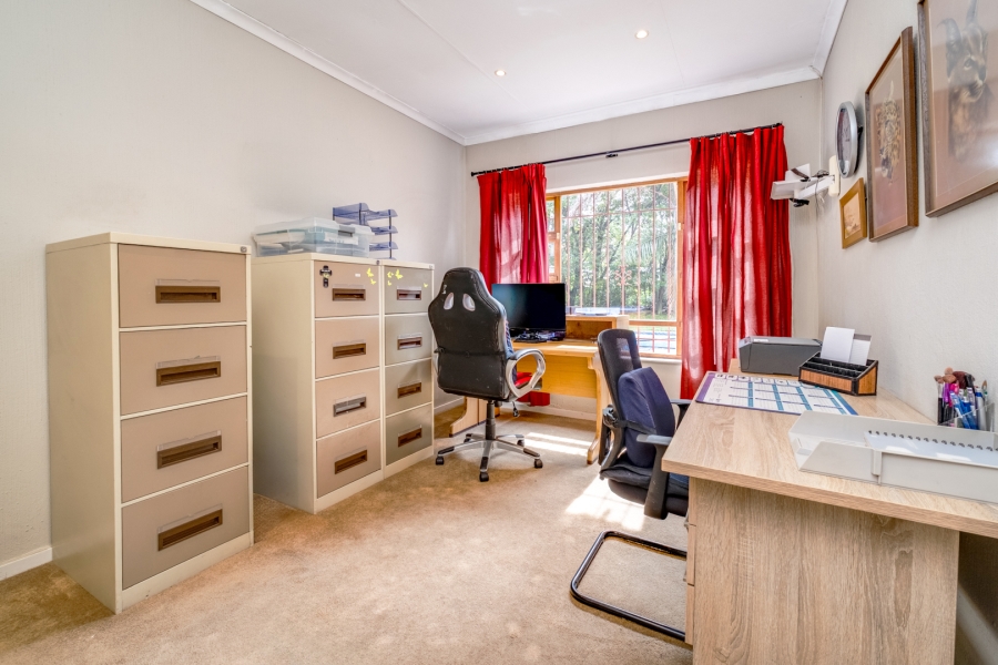 4 Bedroom Property for Sale in Woodmead Gauteng