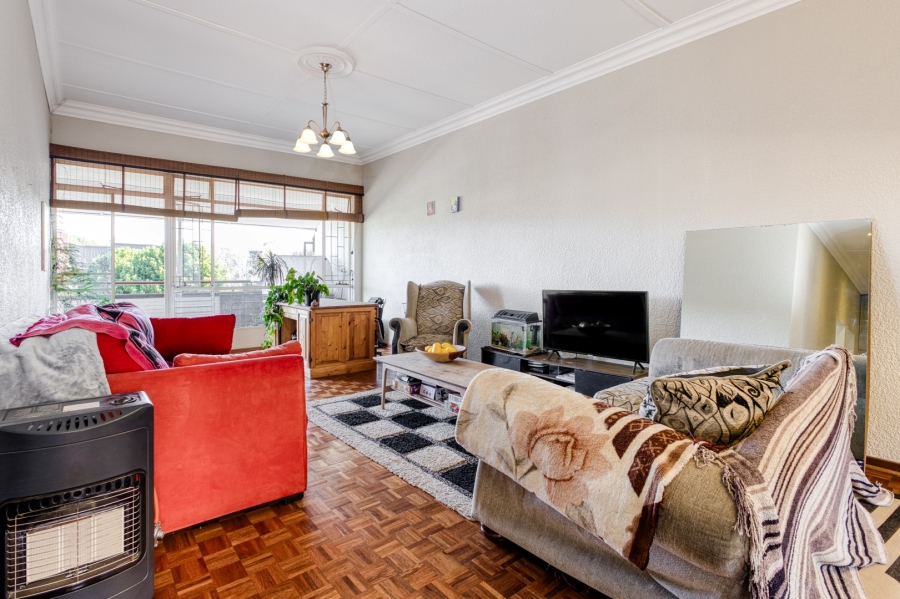 2 Bedroom Property for Sale in Linden Gauteng