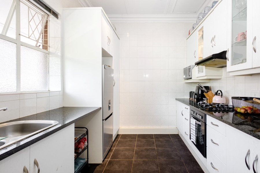 2 Bedroom Property for Sale in Linden Gauteng