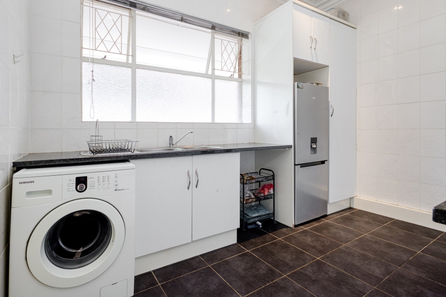 2 Bedroom Property for Sale in Linden Gauteng