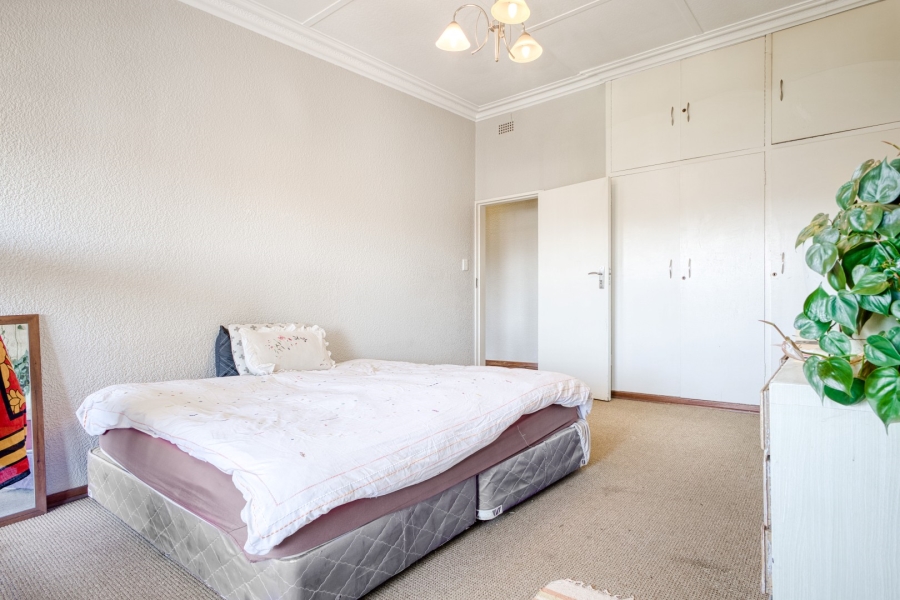 2 Bedroom Property for Sale in Linden Gauteng