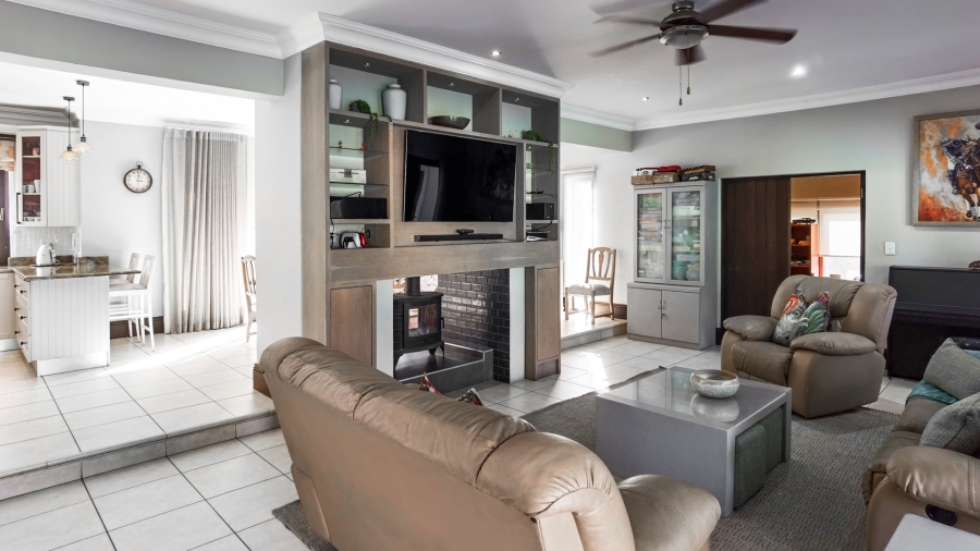 5 Bedroom Property for Sale in Dainfern Valley Gauteng