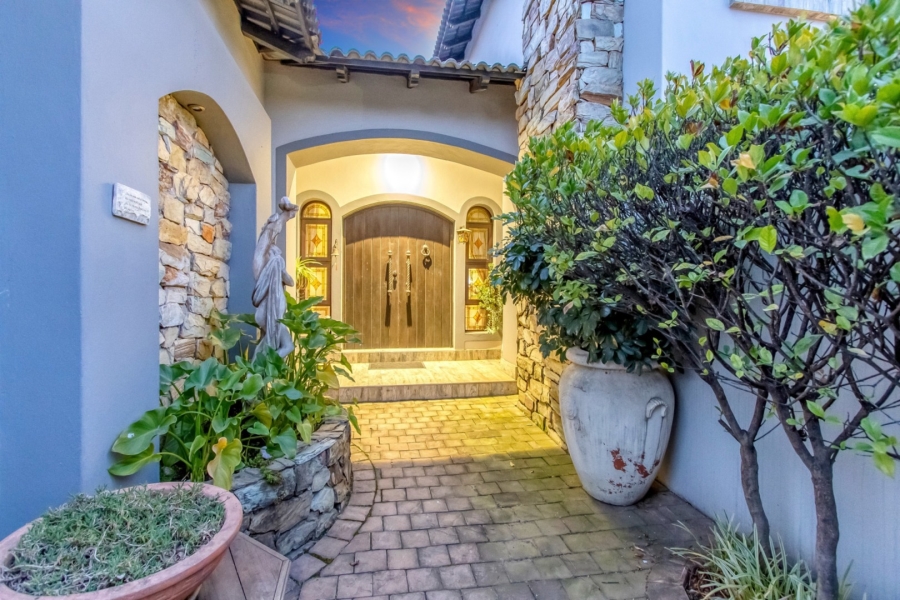 5 Bedroom Property for Sale in Dainfern Valley Gauteng