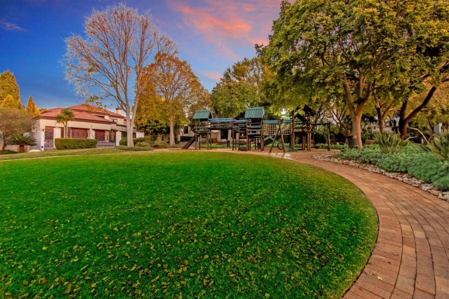 5 Bedroom Property for Sale in Dainfern Valley Gauteng