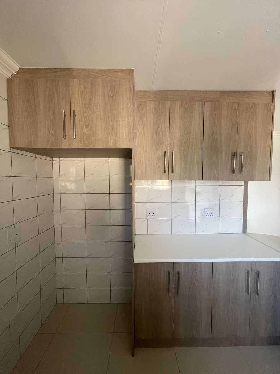 To Let 3 Bedroom Property for Rent in Erasmia Gauteng