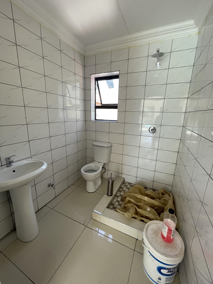 To Let 3 Bedroom Property for Rent in Erasmia Gauteng