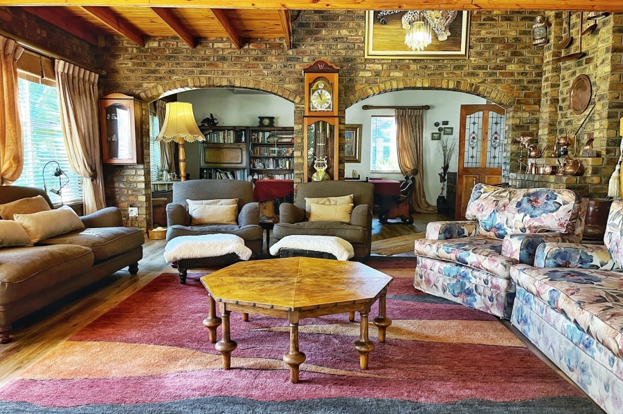 4 Bedroom Property for Sale in Blue Hills AH Gauteng