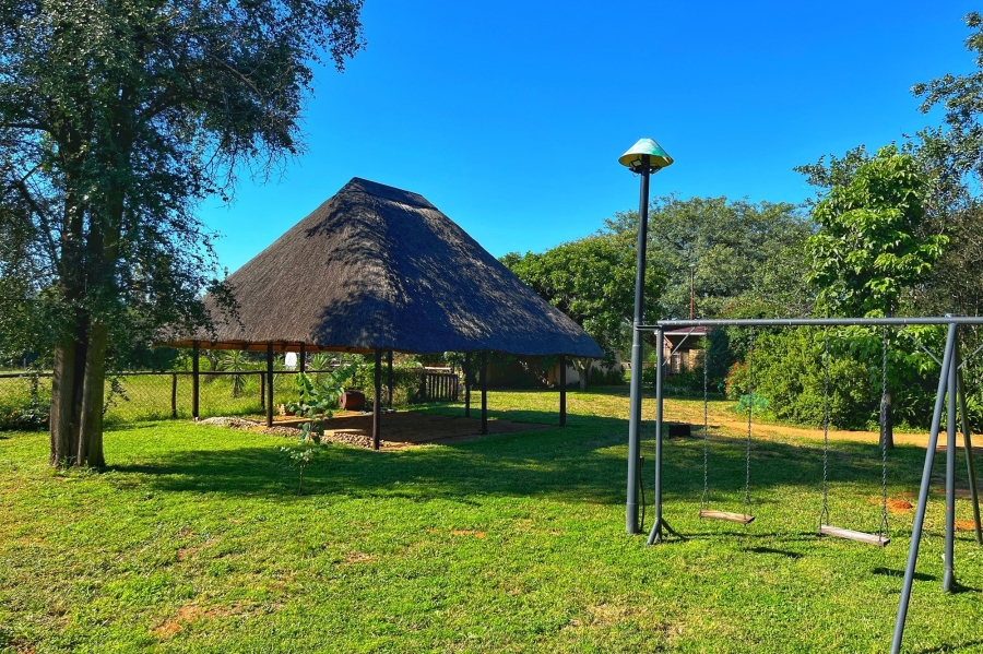 9 Bedroom Property for Sale in Blue Hills AH Gauteng