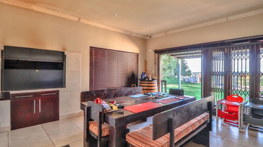 4 Bedroom Property for Sale in Grootfontein Country Estate Gauteng