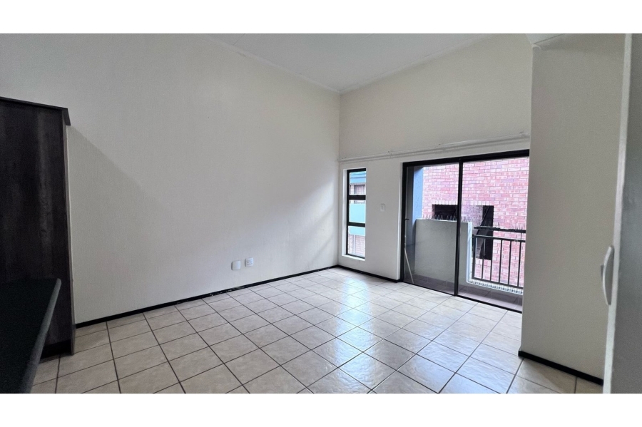 To Let 2 Bedroom Property for Rent in North Riding Gauteng