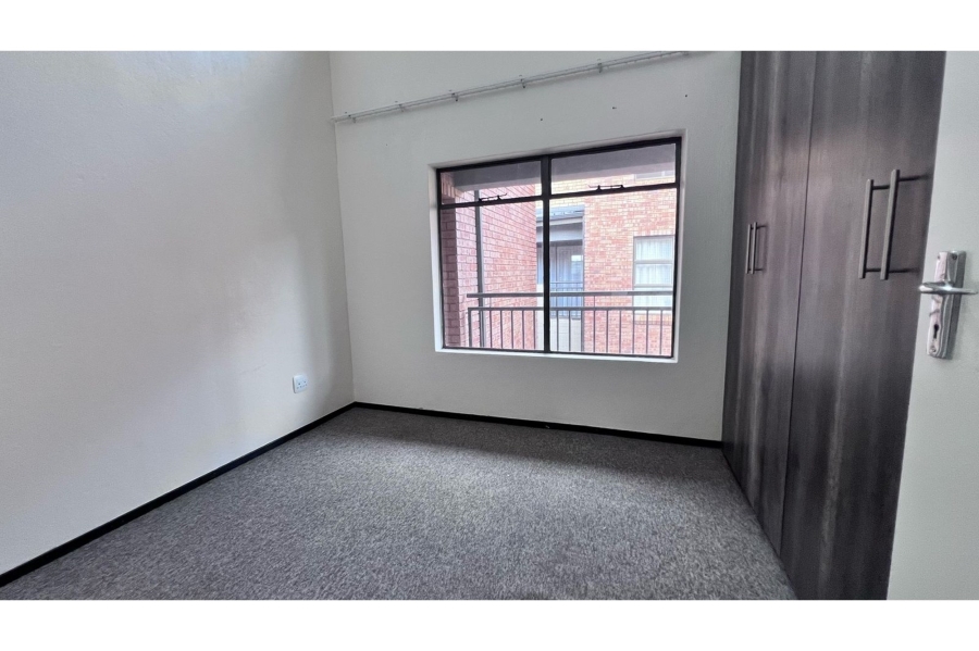 To Let 2 Bedroom Property for Rent in North Riding Gauteng
