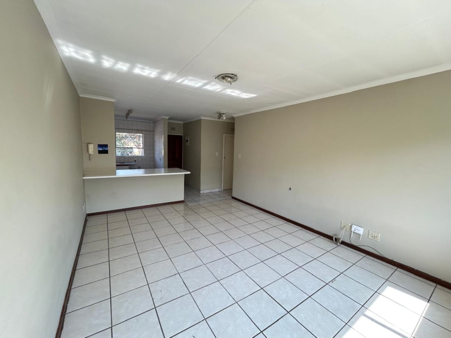 To Let 2 Bedroom Property for Rent in Buccleuch Gauteng