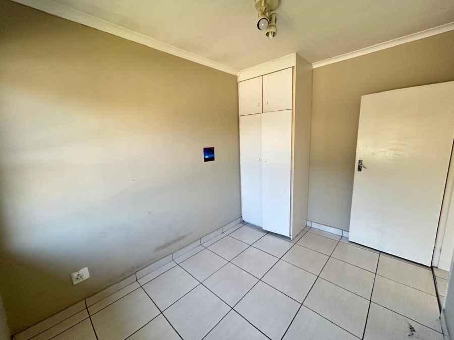 To Let 2 Bedroom Property for Rent in Buccleuch Gauteng