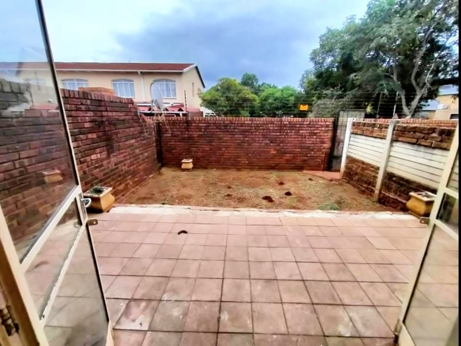 2 Bedroom Property for Sale in Sinoville Gauteng