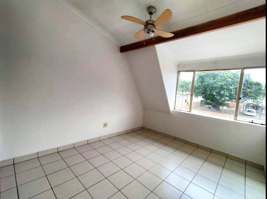 2 Bedroom Property for Sale in Sinoville Gauteng