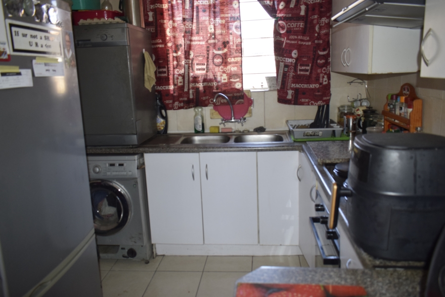 2 Bedroom Property for Sale in Parkrand Gauteng