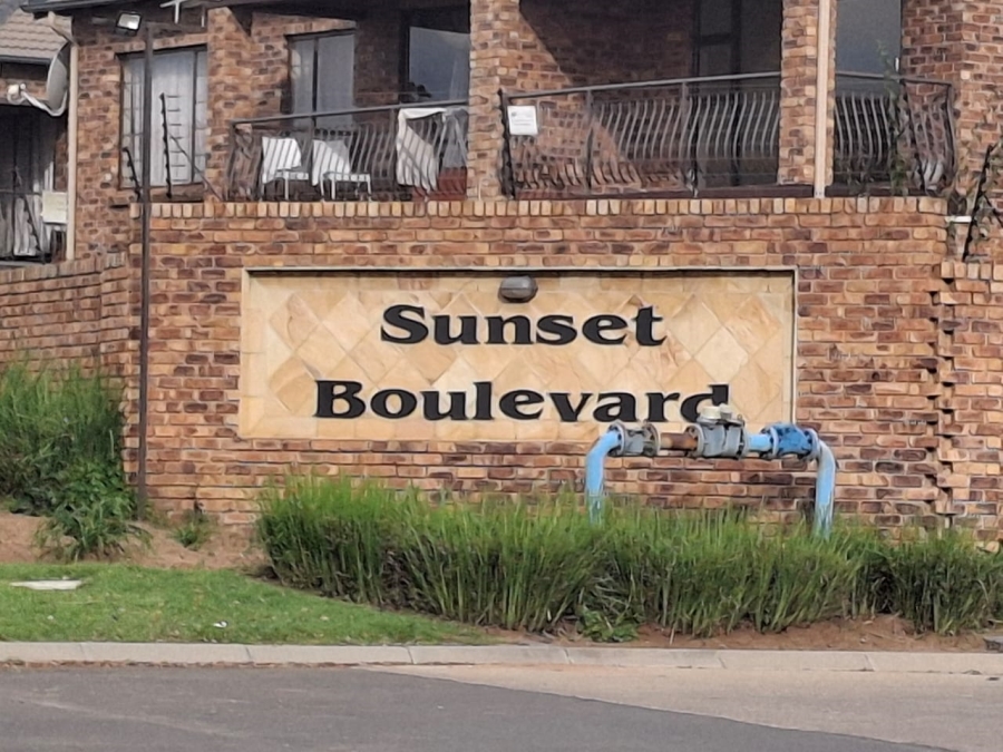 3 Bedroom Property for Sale in Sonneveld Gauteng