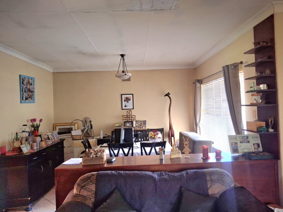 3 Bedroom Property for Sale in Selcourt Gauteng