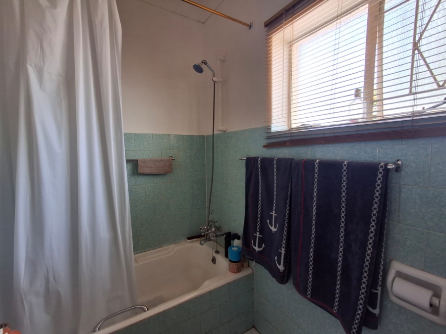 3 Bedroom Property for Sale in Selcourt Gauteng