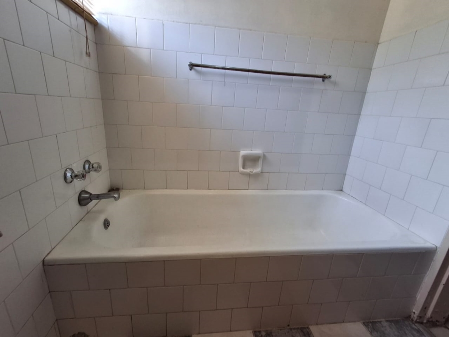 3 Bedroom Property for Sale in Selcourt Gauteng