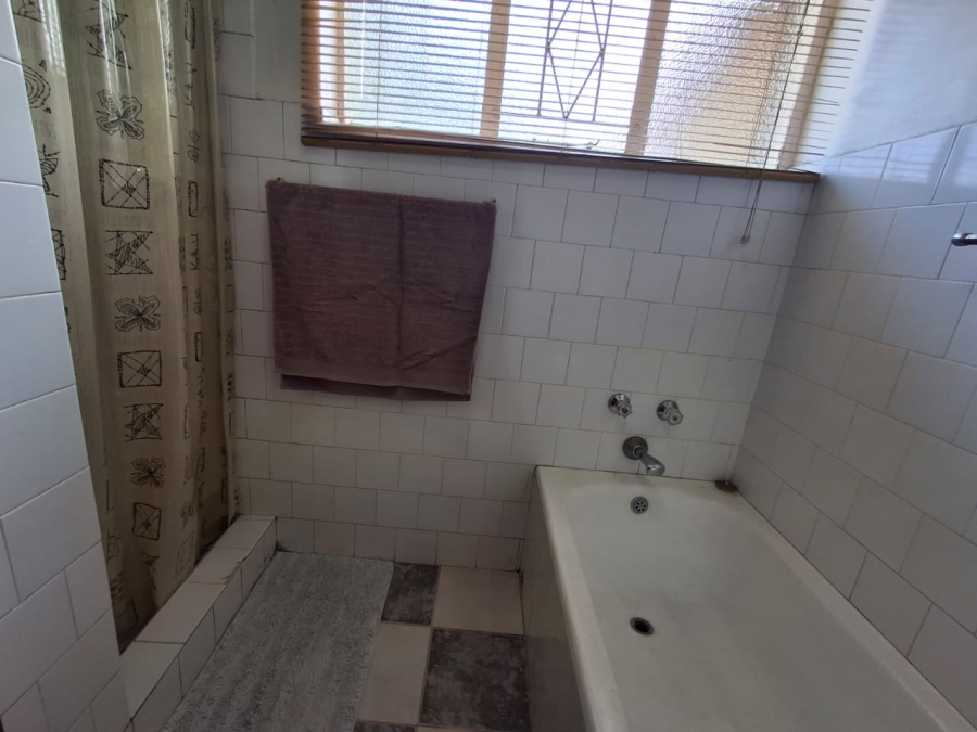 3 Bedroom Property for Sale in Selcourt Gauteng