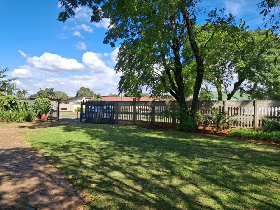 3 Bedroom Property for Sale in Selcourt Gauteng