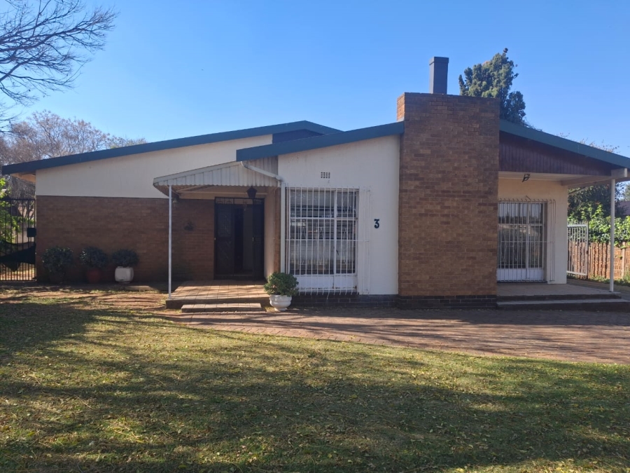 3 Bedroom Property for Sale in Selcourt Gauteng