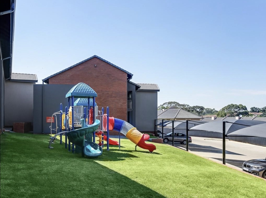 2 Bedroom Property for Sale in Rembrandt Park Gauteng