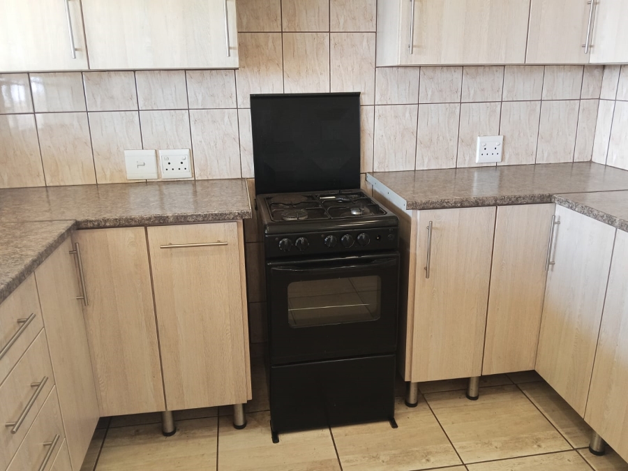 To Let 2 Bedroom Property for Rent in Beckedan Gauteng