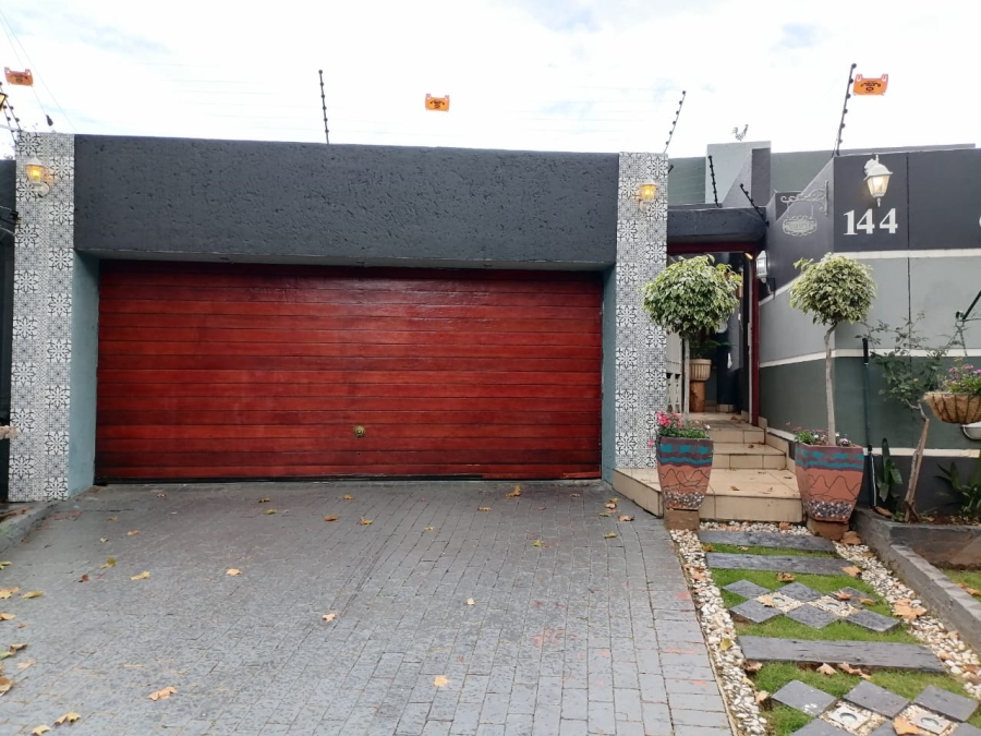 4 Bedroom Property for Sale in Norwood Gauteng