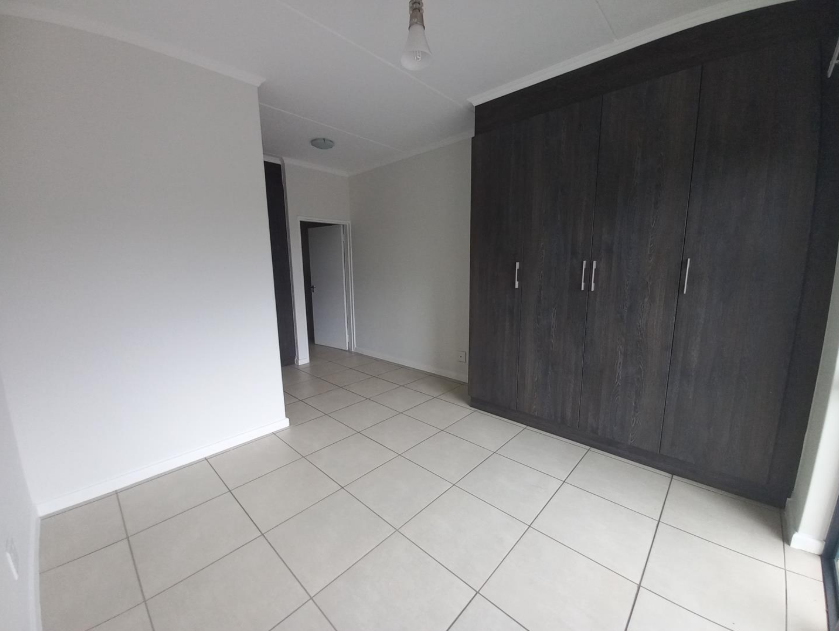 To Let 2 Bedroom Property for Rent in Olivedale Gauteng