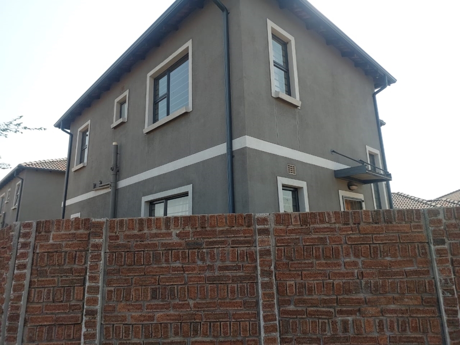 3 Bedroom Property for Sale in Andeon AH Gauteng