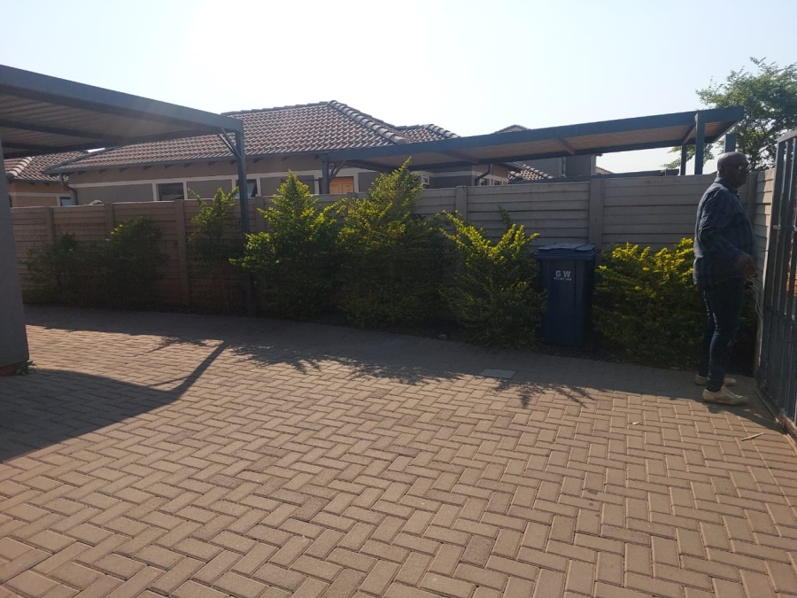 3 Bedroom Property for Sale in Andeon AH Gauteng