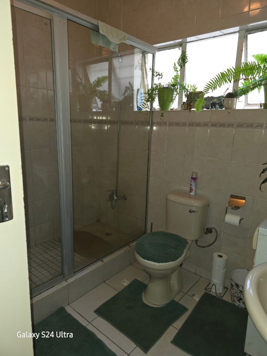 To Let 4 Bedroom Property for Rent in Parkhill Gardens Gauteng