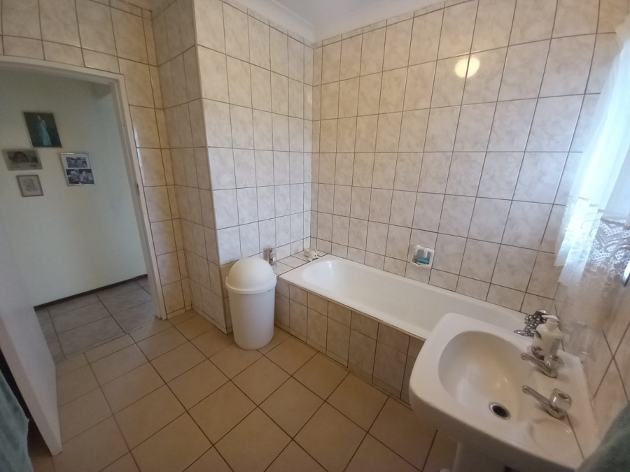 4 Bedroom Property for Sale in Rynfield Gauteng
