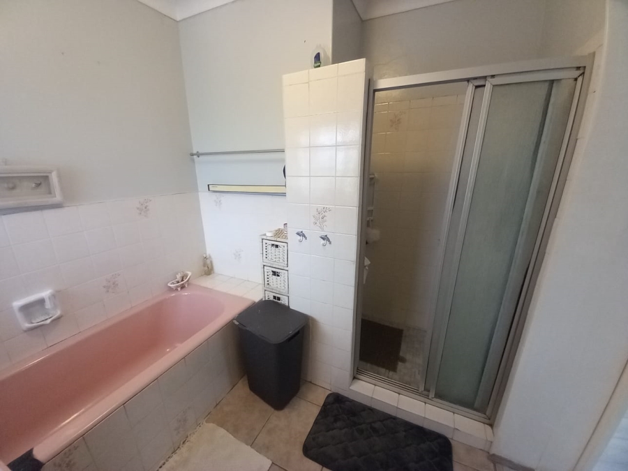 4 Bedroom Property for Sale in Rynfield Gauteng