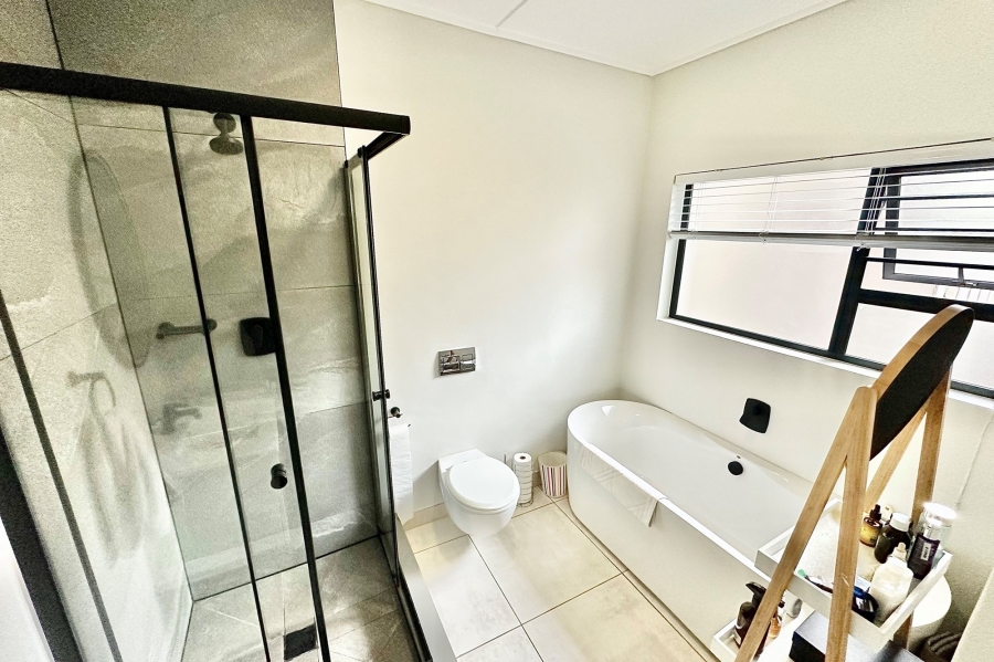 3 Bedroom Property for Sale in The Polofields Gauteng