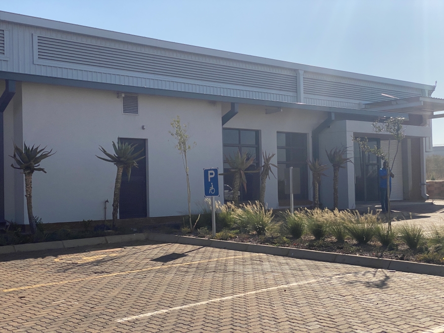To Let commercial Property for Rent in Serengeti Lifestyle Estate Gauteng