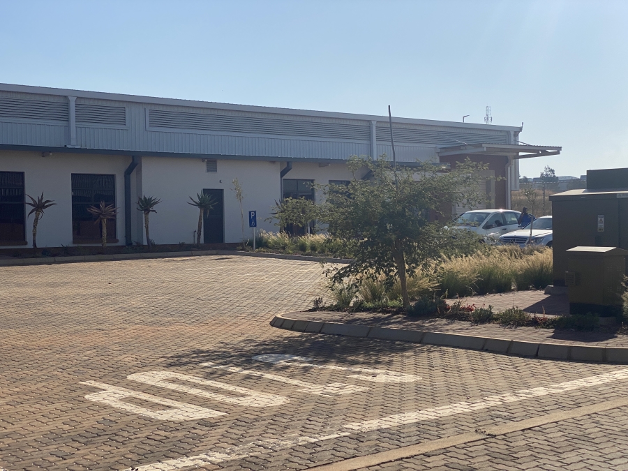 To Let commercial Property for Rent in Serengeti Lifestyle Estate Gauteng