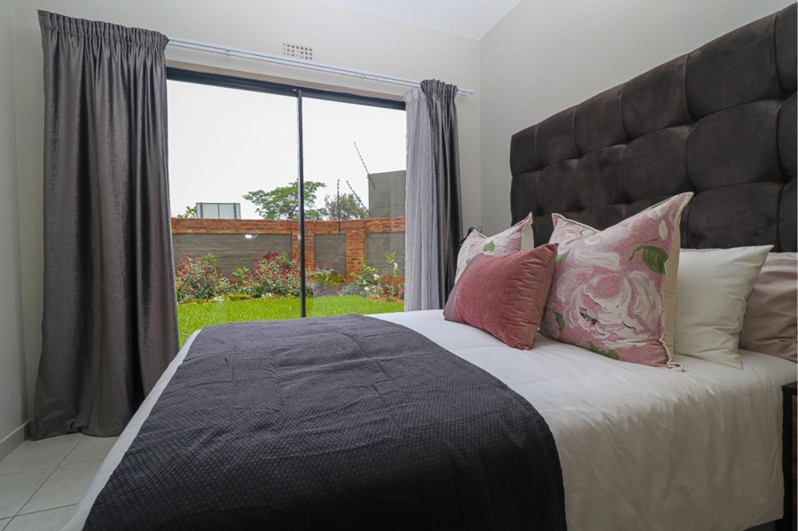2 Bedroom Property for Sale in Kenleaf Gauteng