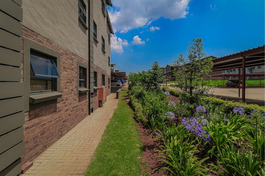 2 Bedroom Property for Sale in Kenleaf Gauteng