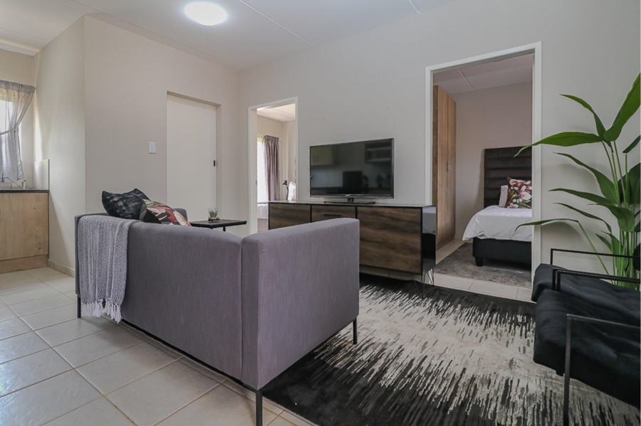2 Bedroom Property for Sale in Kenleaf Gauteng