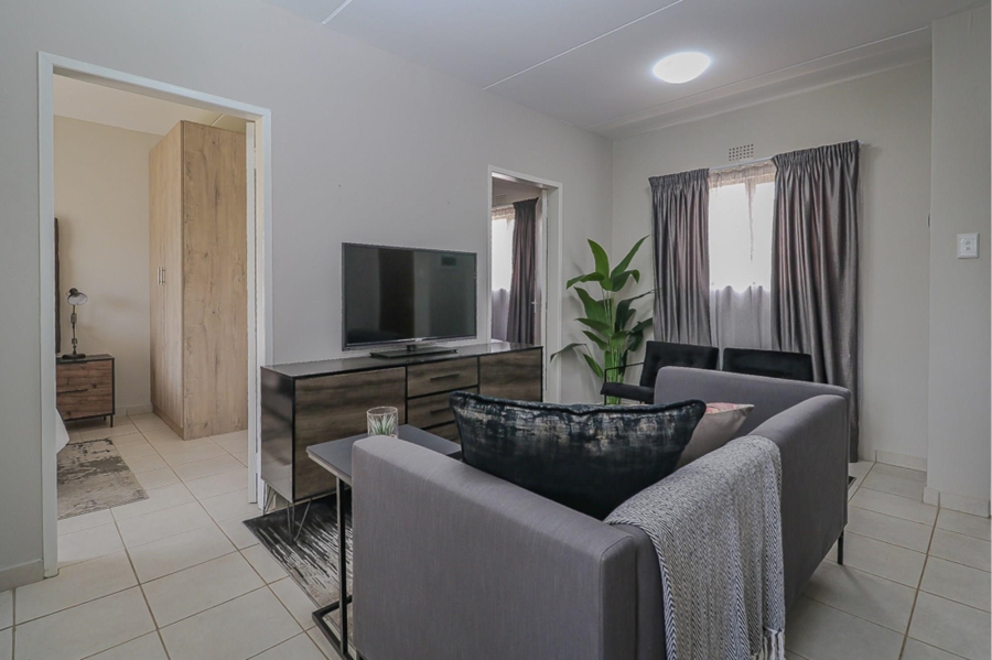 2 Bedroom Property for Sale in Kenleaf Gauteng
