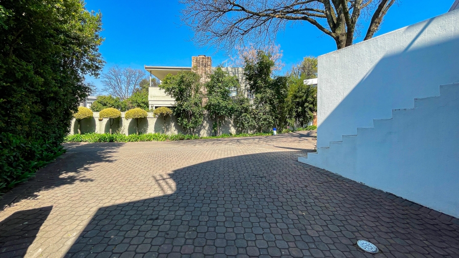 To Let 1 Bedroom Property for Rent in Sandown Gauteng