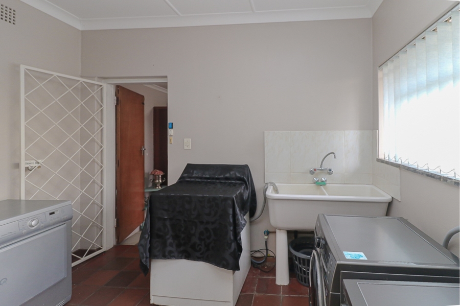 4 Bedroom Property for Sale in Selcourt Gauteng