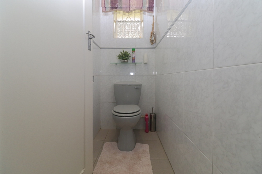 4 Bedroom Property for Sale in Selcourt Gauteng