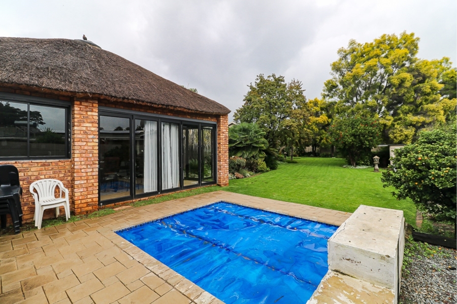 4 Bedroom Property for Sale in Selcourt Gauteng