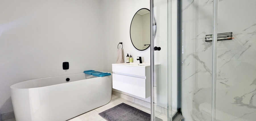2 Bedroom Property for Sale in The Polofields Gauteng