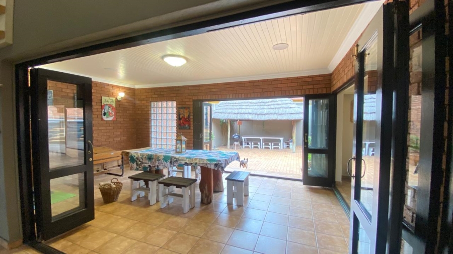 3 Bedroom Property for Sale in Faerie Glen Gauteng